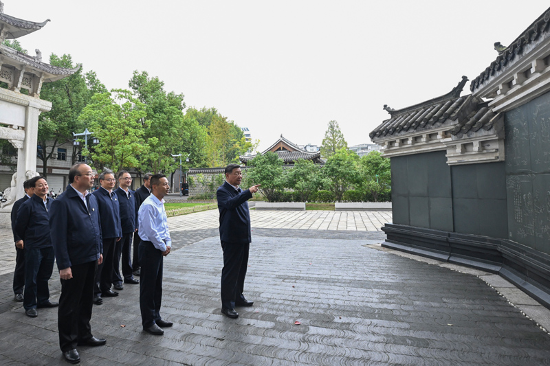習(xí)近平在安徽考察時強調(diào)：發(fā)揮多重國家發(fā)展戰(zhàn)略疊加優(yōu)勢 奮力譜寫中國式現(xiàn)代化安徽篇章